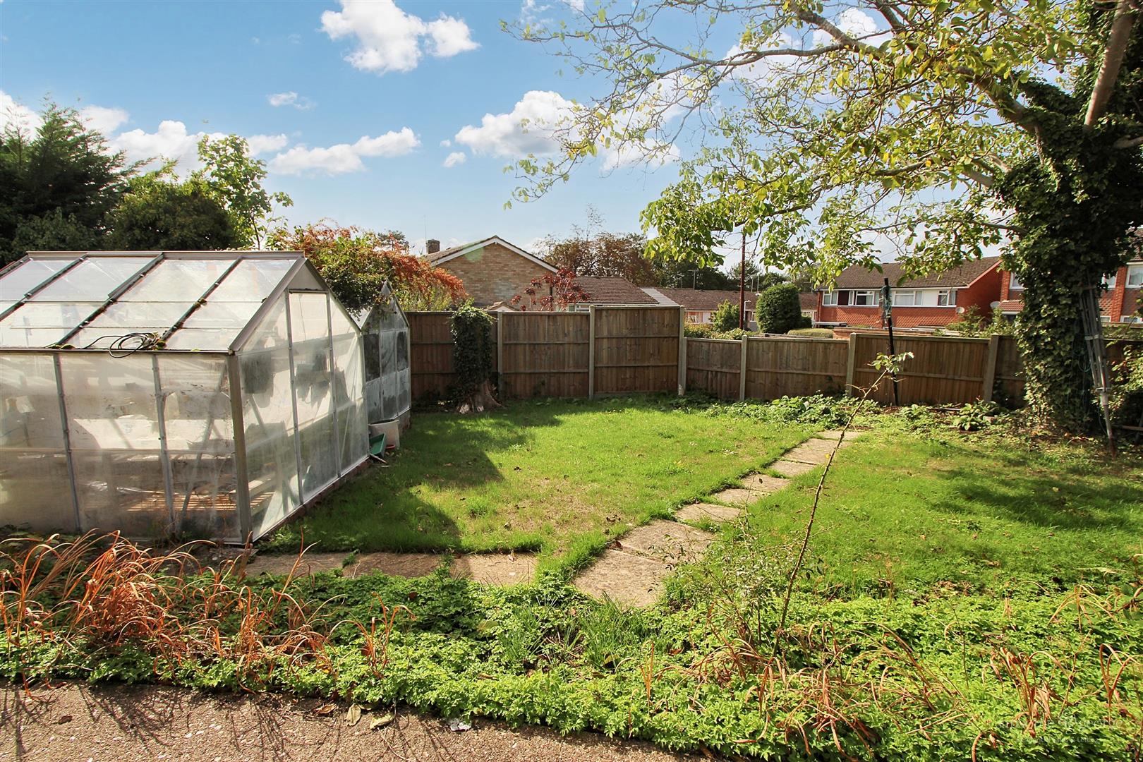Fircroft Close, Tilehurst, Reading